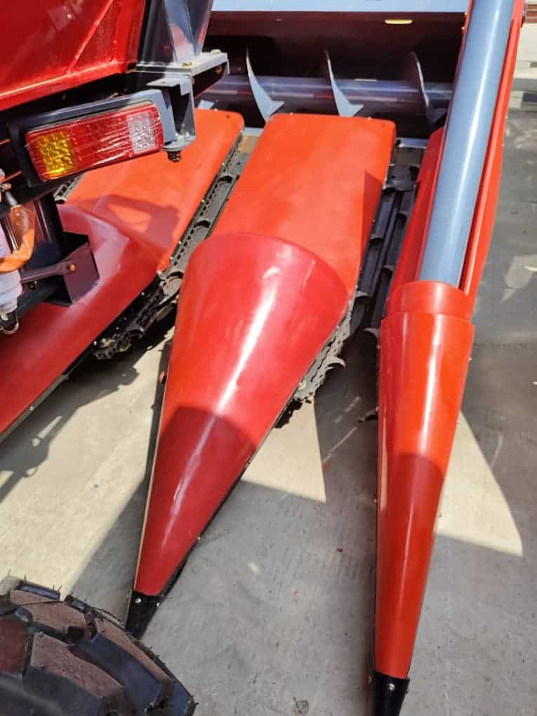 Самоходный кукурузоуборочный комбайн TR9988-6700 — изображение 3